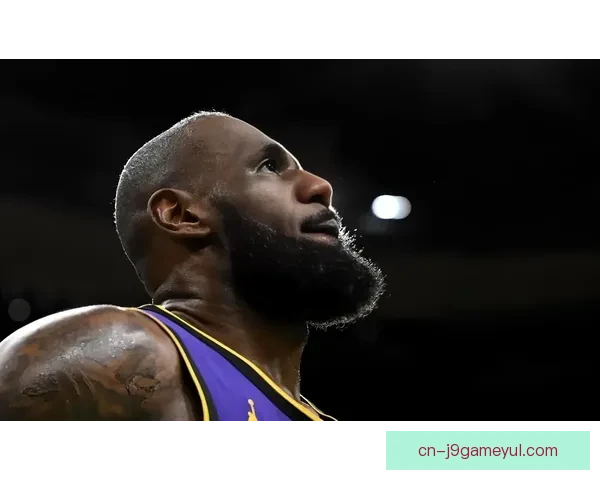 里夫斯神奇逆转湖人新核心崛起