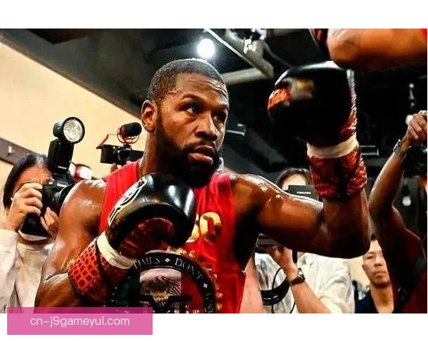 梅威瑟48岁宣布复出拳坛再战