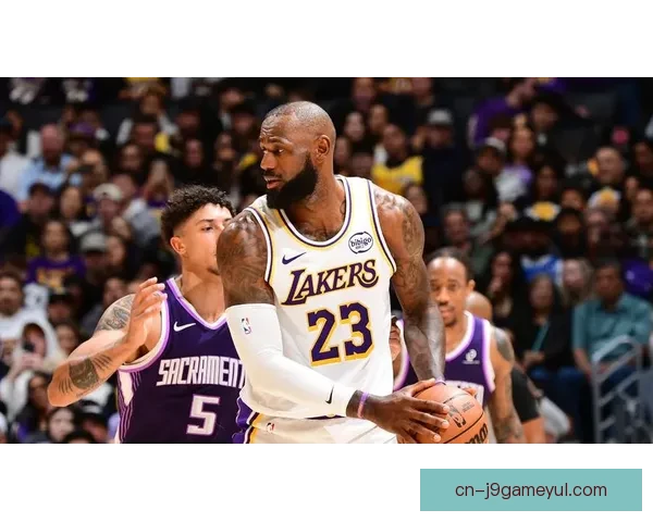 东詹合砍52分湖人大胜国王